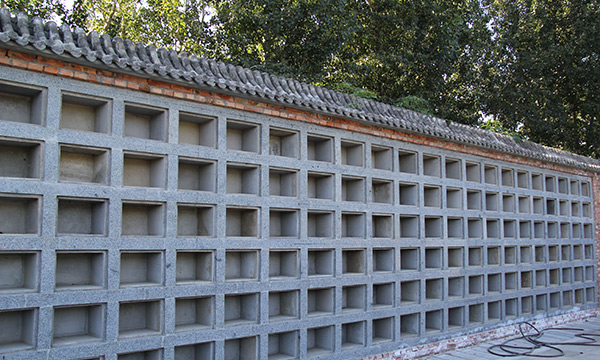 北京市33家合法墓地名单中哪些公墓有壁葬墓地？